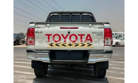 Buy Import Toyota Hilux White Car in Import - Dubai in Ashanti Buy Import Toyota Hilux White Car in Import - Dubai in Ashanti