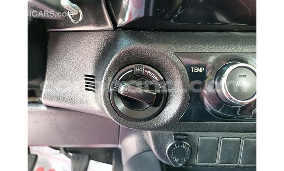 Buy Import Toyota Hilux White Car in Import - Dubai in Ashanti Buy Import Toyota Hilux White Car in Import - Dubai in Ashanti