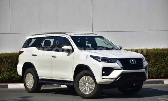 Ra Tuntun Toyota Fortuner funfun Ọkọ̀ in Import - Dubai ni Ashanti Ra Tuntun Toyota Fortuner funfun Ọkọ̀ in Import - Dubai ni Ashanti