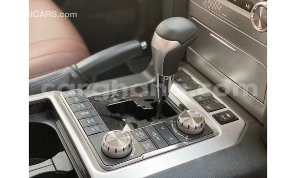 Ra Imported Toyota Land Cruiser funfun Ọkọ̀ in Import - Dubai ni Ashanti Ra Imported Toyota Land Cruiser funfun Ọkọ̀ in Import - Dubai ni Ashanti