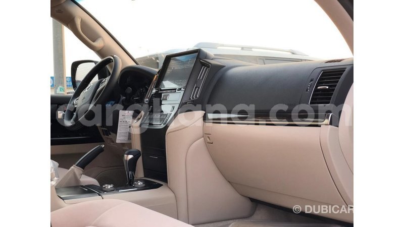 Big with watermark toyota land cruiser ashanti import dubai 24232