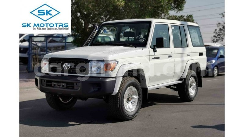 Big with watermark toyota land cruiser ashanti import dubai 24239