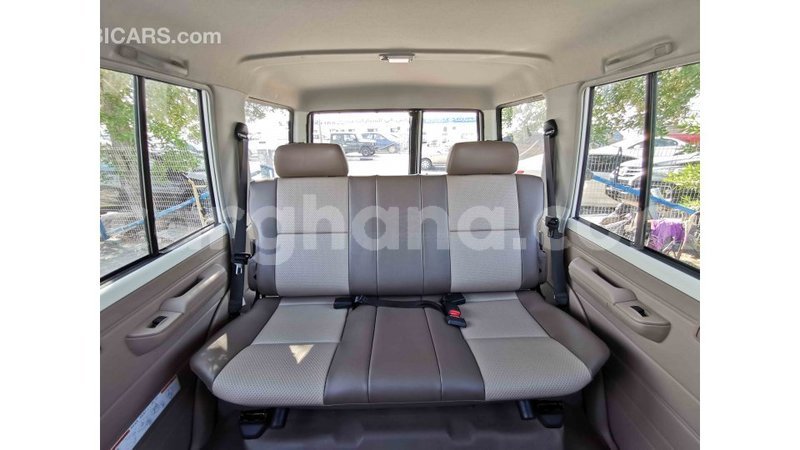 Big with watermark toyota land cruiser ashanti import dubai 24239