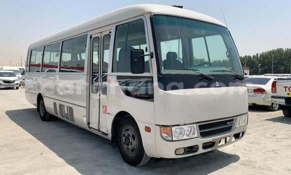 Ra Imported Mitsubishi Carisma funfun Ọkọ̀ in Import - Dubai ni Ashanti Ra Imported Mitsubishi Carisma funfun Ọkọ̀ in Import - Dubai ni Ashanti