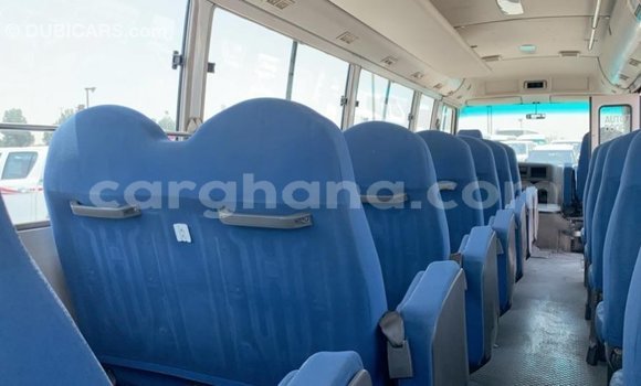 Ra Imported Mitsubishi Carisma funfun Ọkọ̀ in Import - Dubai ni Ashanti Ra Imported Mitsubishi Carisma funfun Ọkọ̀ in Import - Dubai ni Ashanti