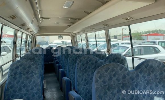 Ra Imported Mitsubishi Carisma funfun Ọkọ̀ in Import - Dubai ni Ashanti Ra Imported Mitsubishi Carisma funfun Ọkọ̀ in Import - Dubai ni Ashanti