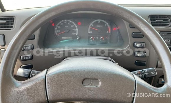 Ra Imported Mitsubishi Carisma funfun Ọkọ̀ in Import - Dubai ni Ashanti Ra Imported Mitsubishi Carisma funfun Ọkọ̀ in Import - Dubai ni Ashanti