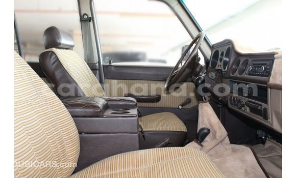 Ra Imported Toyota Land Cruiser funfun Ọkọ̀ in Import - Dubai ni Ashanti Ra Imported Toyota Land Cruiser funfun Ọkọ̀ in Import - Dubai ni Ashanti