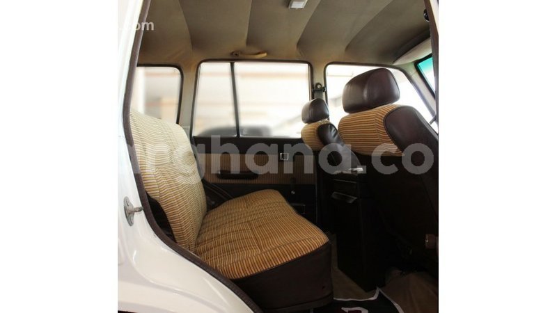 Big with watermark toyota land cruiser ashanti import dubai 24295