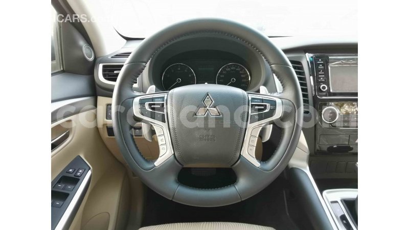 Big with watermark mitsubishi montero ashanti import dubai 24301