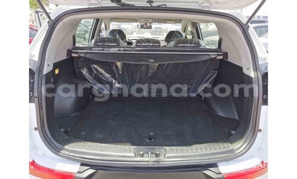 Ra Imported Kia Sportage funfun Ọkọ̀ in Import - Dubai ni Ashanti Ra Imported Kia Sportage funfun Ọkọ̀ in Import - Dubai ni Ashanti