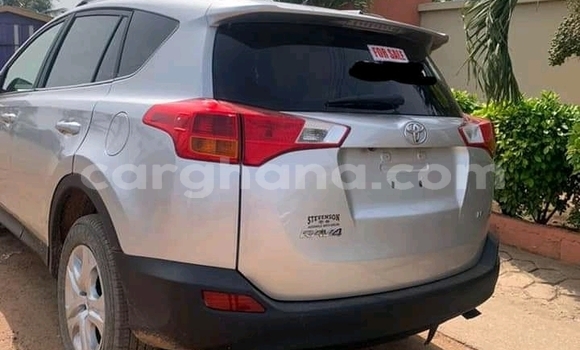 Buy Used Toyota Highlander White Car in Accra in Greater Accra Buy Used Toyota Highlander White Car in Accra in Greater Accra