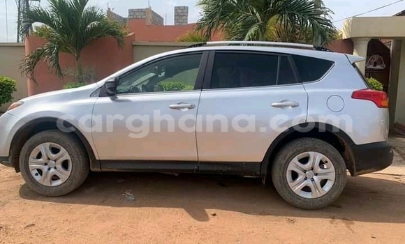 Buy Used Toyota Highlander White Car in Accra in Greater Accra Buy Used Toyota Highlander White Car in Accra in Greater Accra