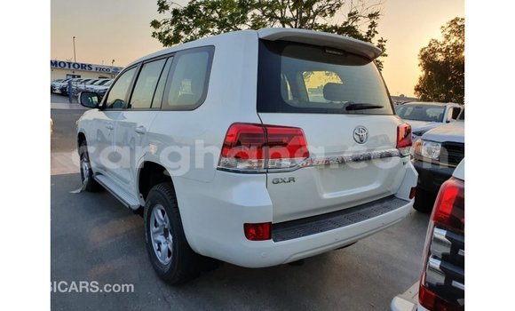 Ra Imported Toyota Land Cruiser funfun Ọkọ̀ in Import - Dubai ni Ashanti Ra Imported Toyota Land Cruiser funfun Ọkọ̀ in Import - Dubai ni Ashanti