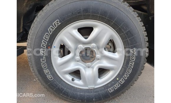 Ra Imported Toyota Land Cruiser funfun Ọkọ̀ in Import - Dubai ni Ashanti Ra Imported Toyota Land Cruiser funfun Ọkọ̀ in Import - Dubai ni Ashanti