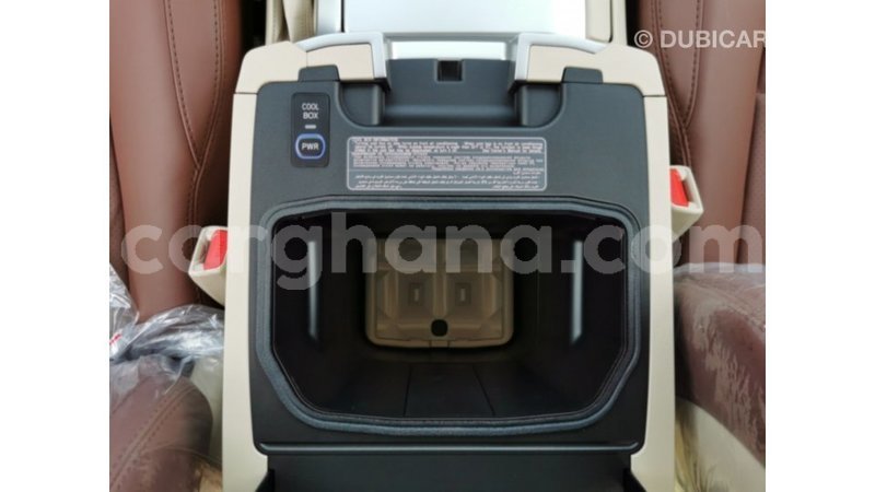 Big with watermark toyota land cruiser ashanti import dubai 24379