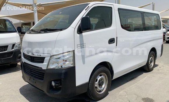 Ra Imported Mitsubishi Fuso funfun Ọkọ̀ akẹ́rù ńlá in Import - Dubai ni Ashanti Ra Imported Mitsubishi Fuso funfun Ọkọ̀ akẹ́rù ńlá in Import - Dubai ni Ashanti