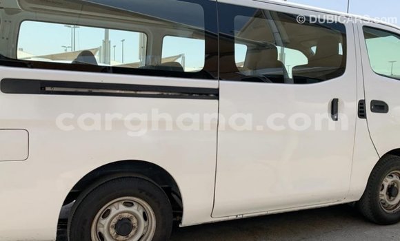 Ra Imported Mitsubishi Fuso funfun Ọkọ̀ akẹ́rù ńlá in Import - Dubai ni Ashanti Ra Imported Mitsubishi Fuso funfun Ọkọ̀ akẹ́rù ńlá in Import - Dubai ni Ashanti
