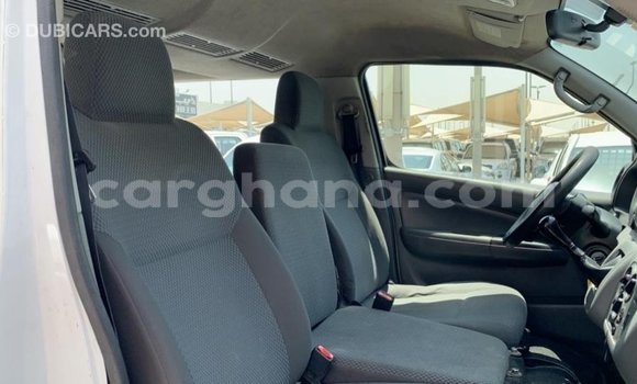 Ra Imported Mitsubishi Fuso funfun Ọkọ̀ akẹ́rù ńlá in Import - Dubai ni Ashanti Ra Imported Mitsubishi Fuso funfun Ọkọ̀ akẹ́rù ńlá in Import - Dubai ni Ashanti