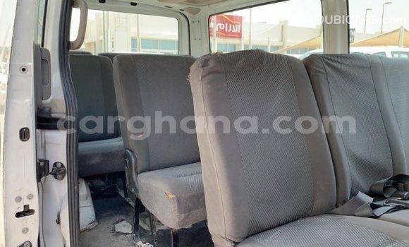 Ra Imported Mitsubishi Fuso funfun Ọkọ̀ akẹ́rù ńlá in Import - Dubai ni Ashanti Ra Imported Mitsubishi Fuso funfun Ọkọ̀ akẹ́rù ńlá in Import - Dubai ni Ashanti
