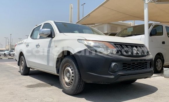 Buy Import Mitsubishi L200 White Car in Import - Dubai in Ashanti Buy Import Mitsubishi L200 White Car in Import - Dubai in Ashanti