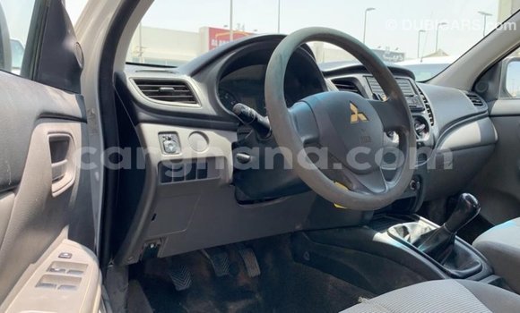 Buy Import Mitsubishi L200 White Car in Import - Dubai in Ashanti Buy Import Mitsubishi L200 White Car in Import - Dubai in Ashanti