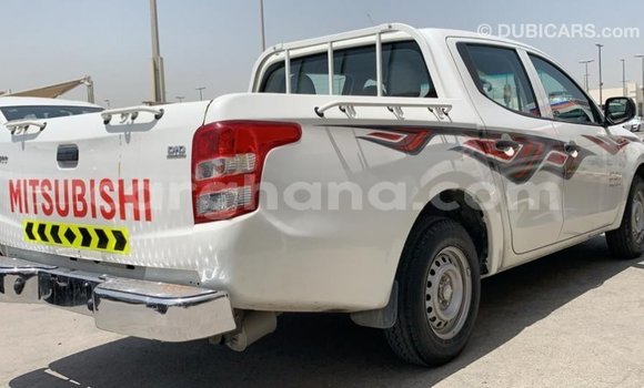 Ra Imported Mitsubishi L200 funfun Ọkọ̀ in Import - Dubai ni Ashanti Ra Imported Mitsubishi L200 funfun Ọkọ̀ in Import - Dubai ni Ashanti