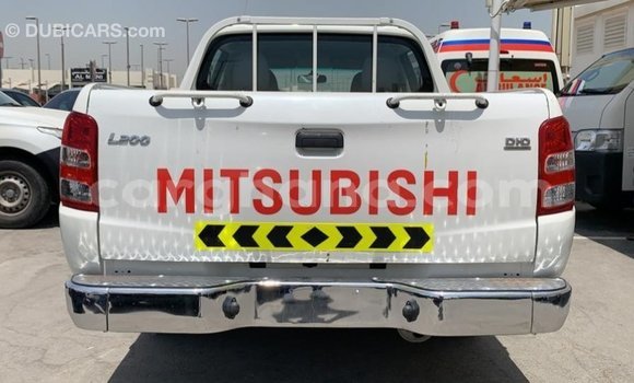 Ra Imported Mitsubishi L200 funfun Ọkọ̀ in Import - Dubai ni Ashanti Ra Imported Mitsubishi L200 funfun Ọkọ̀ in Import - Dubai ni Ashanti