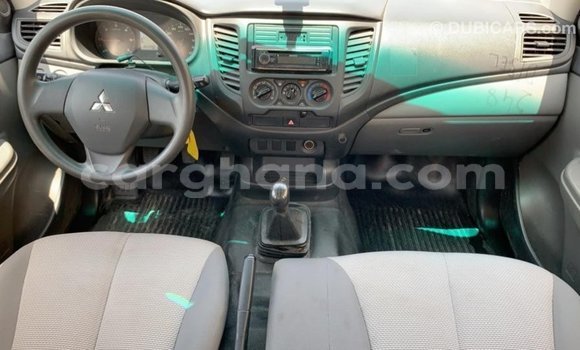 Ra Imported Mitsubishi L200 funfun Ọkọ̀ in Import - Dubai ni Ashanti Ra Imported Mitsubishi L200 funfun Ọkọ̀ in Import - Dubai ni Ashanti