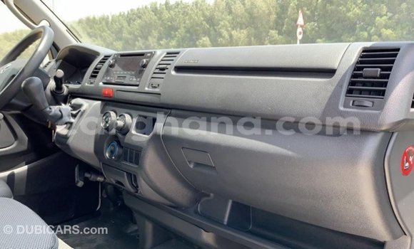 Buy Import Toyota Hiace White Car in Import - Dubai in Ashanti Buy Import Toyota Hiace White Car in Import - Dubai in Ashanti