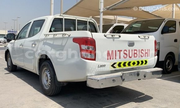 Sayi Imported Mitsubishi L200 White Mota in Import - Dubai a Ashanti Sayi Imported Mitsubishi L200 White Mota in Import - Dubai a Ashanti