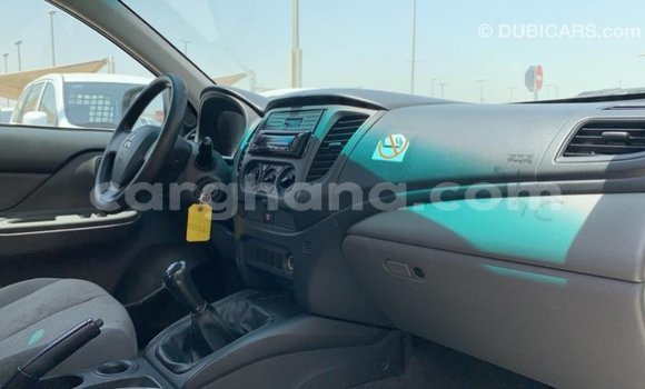 Sayi Imported Mitsubishi L200 White Mota in Import - Dubai a Ashanti Sayi Imported Mitsubishi L200 White Mota in Import - Dubai a Ashanti
