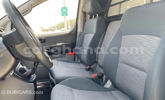 Buy Import Hyundai Accent White Car in Import - Dubai in Ashanti Buy Import Hyundai Accent White Car in Import - Dubai in Ashanti