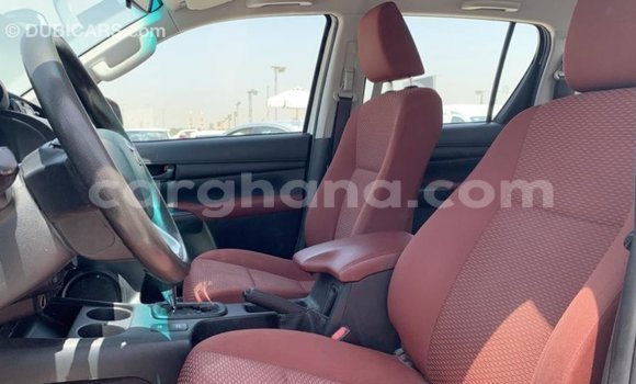Ra Imported Toyota Hilux funfun Ọkọ̀ in Import - Dubai ni Ashanti Ra Imported Toyota Hilux funfun Ọkọ̀ in Import - Dubai ni Ashanti