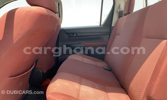 Ra Imported Toyota Hilux funfun Ọkọ̀ in Import - Dubai ni Ashanti Ra Imported Toyota Hilux funfun Ọkọ̀ in Import - Dubai ni Ashanti