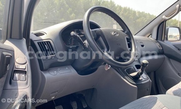 Buy Import Hyundai Accent White Car in Import - Dubai in Ashanti Buy Import Hyundai Accent White Car in Import - Dubai in Ashanti