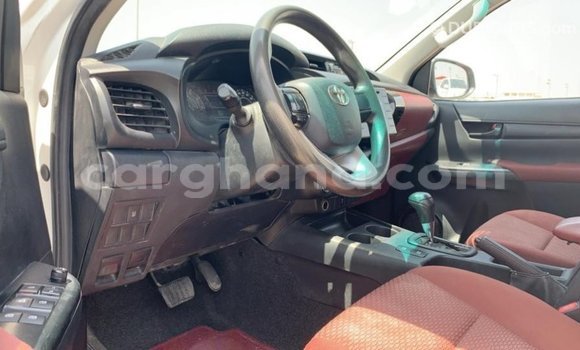 Ra Imported Toyota Hilux funfun Ọkọ̀ in Import - Dubai ni Ashanti Ra Imported Toyota Hilux funfun Ọkọ̀ in Import - Dubai ni Ashanti