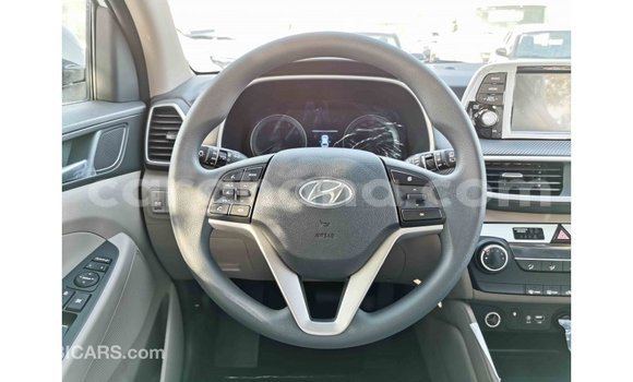 Buy Import Hyundai Tucson White Car in Import - Dubai in Ashanti Buy Import Hyundai Tucson White Car in Import - Dubai in Ashanti
