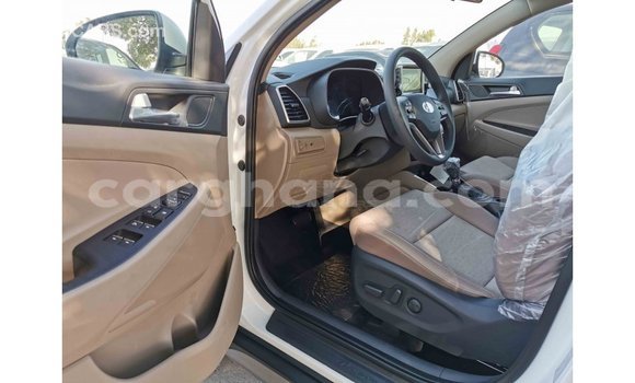 Buy Import Hyundai Tucson White Car in Import - Dubai in Ashanti Buy Import Hyundai Tucson White Car in Import - Dubai in Ashanti