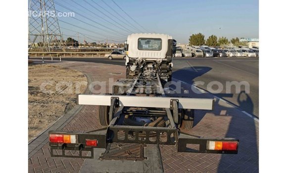 Ra Imported Isuzu Rodeo funfun Ọkọ̀ in Import - Dubai ni Ashanti Ra Imported Isuzu Rodeo funfun Ọkọ̀ in Import - Dubai ni Ashanti