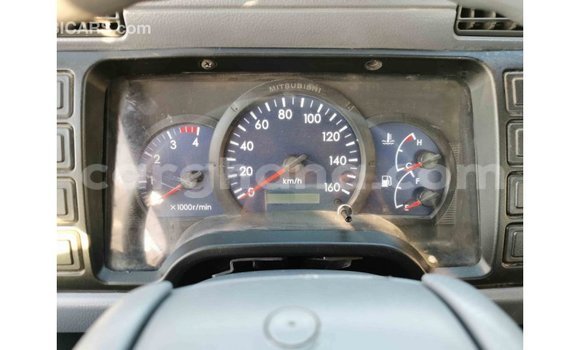 Sayi Imported Mitsubishi Fuso White Babbar mota in Import - Dubai a Ashanti Sayi Imported Mitsubishi Fuso White Babbar mota in Import - Dubai a Ashanti