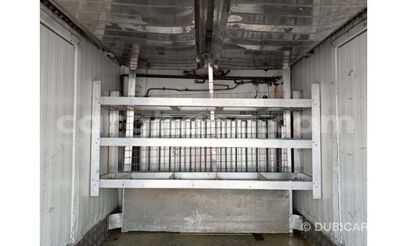 Ra Imported Toyota Hilux funfun Ọkọ̀ in Import - Dubai ni Ashanti Ra Imported Toyota Hilux funfun Ọkọ̀ in Import - Dubai ni Ashanti