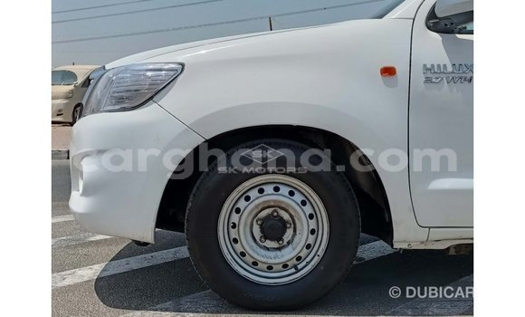 Ra Imported Toyota Hilux funfun Ọkọ̀ in Import - Dubai ni Ashanti Ra Imported Toyota Hilux funfun Ọkọ̀ in Import - Dubai ni Ashanti
