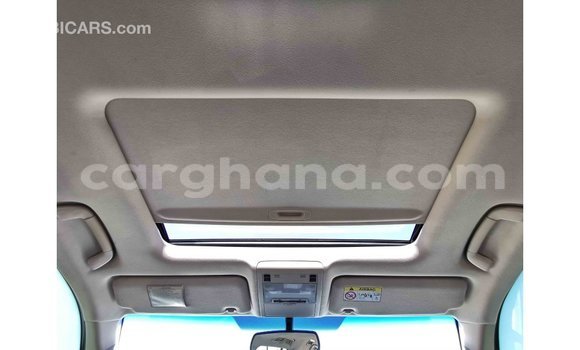 Sayi Imported Toyota Land Cruiser White Mota in Import - Dubai a Ashanti Sayi Imported Toyota Land Cruiser White Mota in Import - Dubai a Ashanti