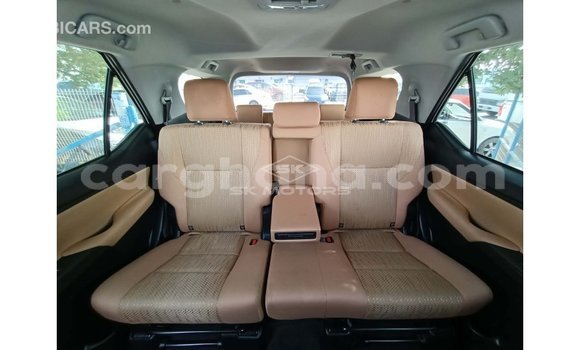 Ra Imported Toyota Fortuner funfun Ọkọ̀ in Import - Dubai ni Ashanti Ra Imported Toyota Fortuner funfun Ọkọ̀ in Import - Dubai ni Ashanti