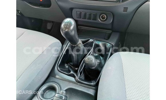 Sayi Imported Mitsubishi L200 White Mota in Import - Dubai a Ashanti Sayi Imported Mitsubishi L200 White Mota in Import - Dubai a Ashanti