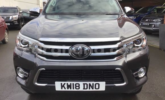 Ra Àlòkù Toyota Hilux Black Ọkọ̀ in Accra ni Greater Accra
