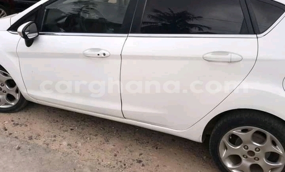 Ra Àlòkù Ford Aspire funfun Ọkọ̀ in Accra ni Greater Accra