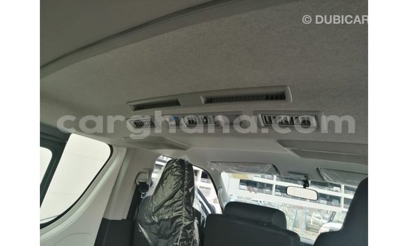 Sayi Imported Toyota Hiace White Mota in Import - Dubai a Ashanti Sayi Imported Toyota Hiace White Mota in Import - Dubai a Ashanti