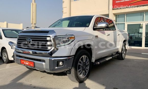 Sayi Imported Toyota Tundra White Mota in Import - Dubai a Ashanti Sayi Imported Toyota Tundra White Mota in Import - Dubai a Ashanti